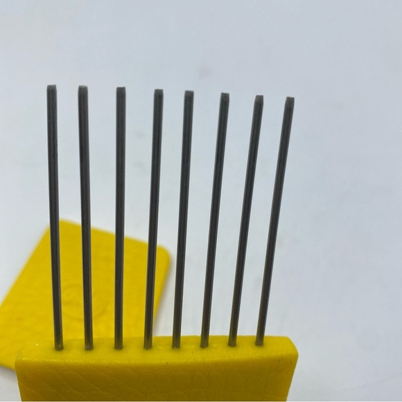 Goody Hair Pick With Safety Cover Metal Teeth Comb Textured Case Vintage Yellow - Picture 3 of 5